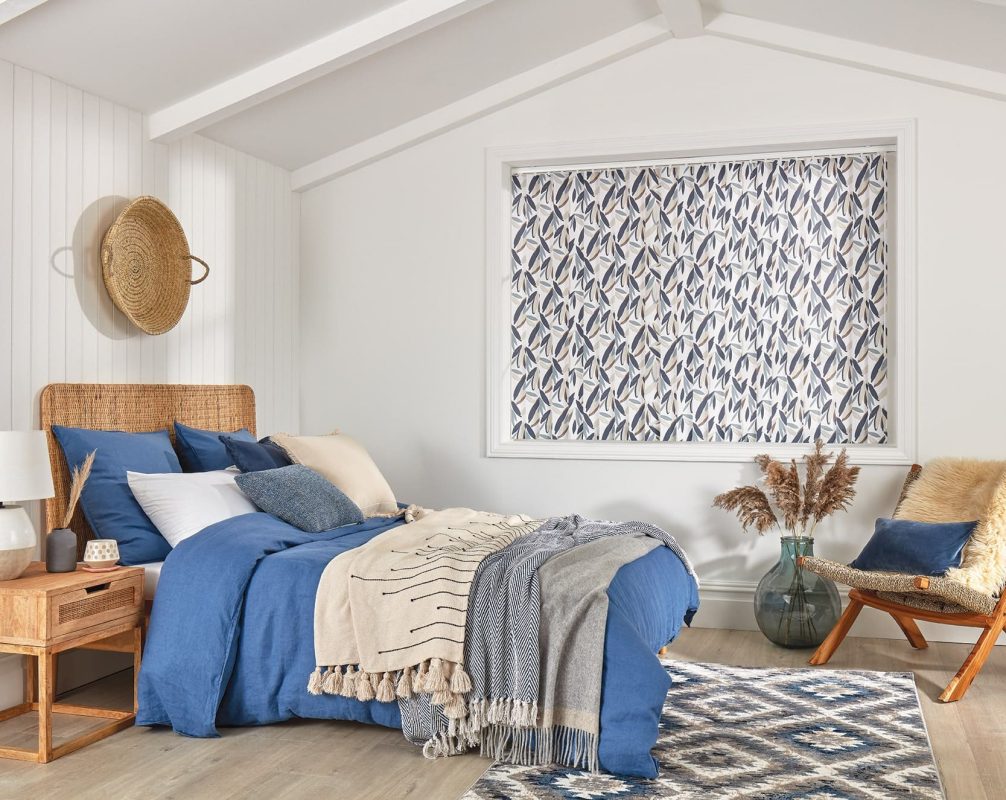 Showcasing-vertical-blinds-in-bedroom